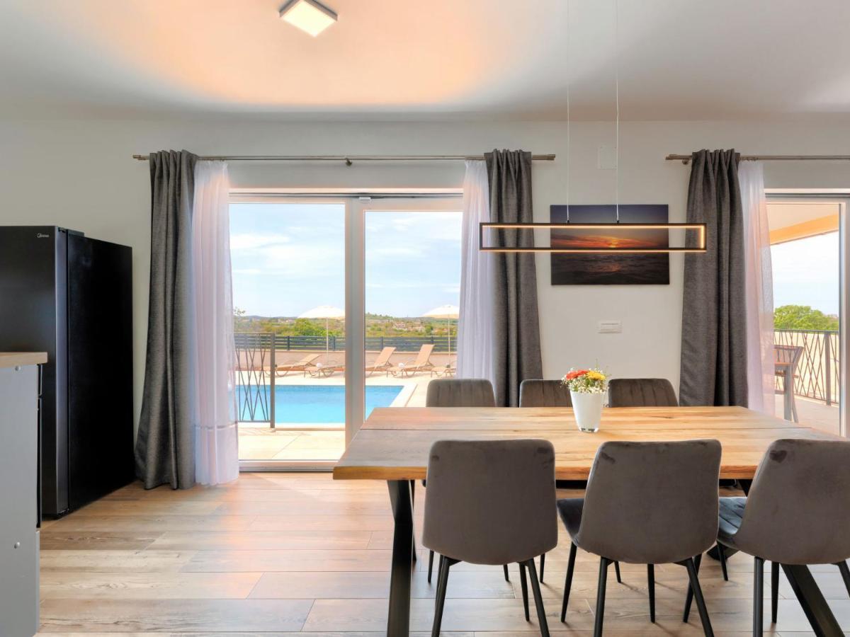 Holiday Home Villa Dora By Interhome พูลา ภายนอก รูปภาพ