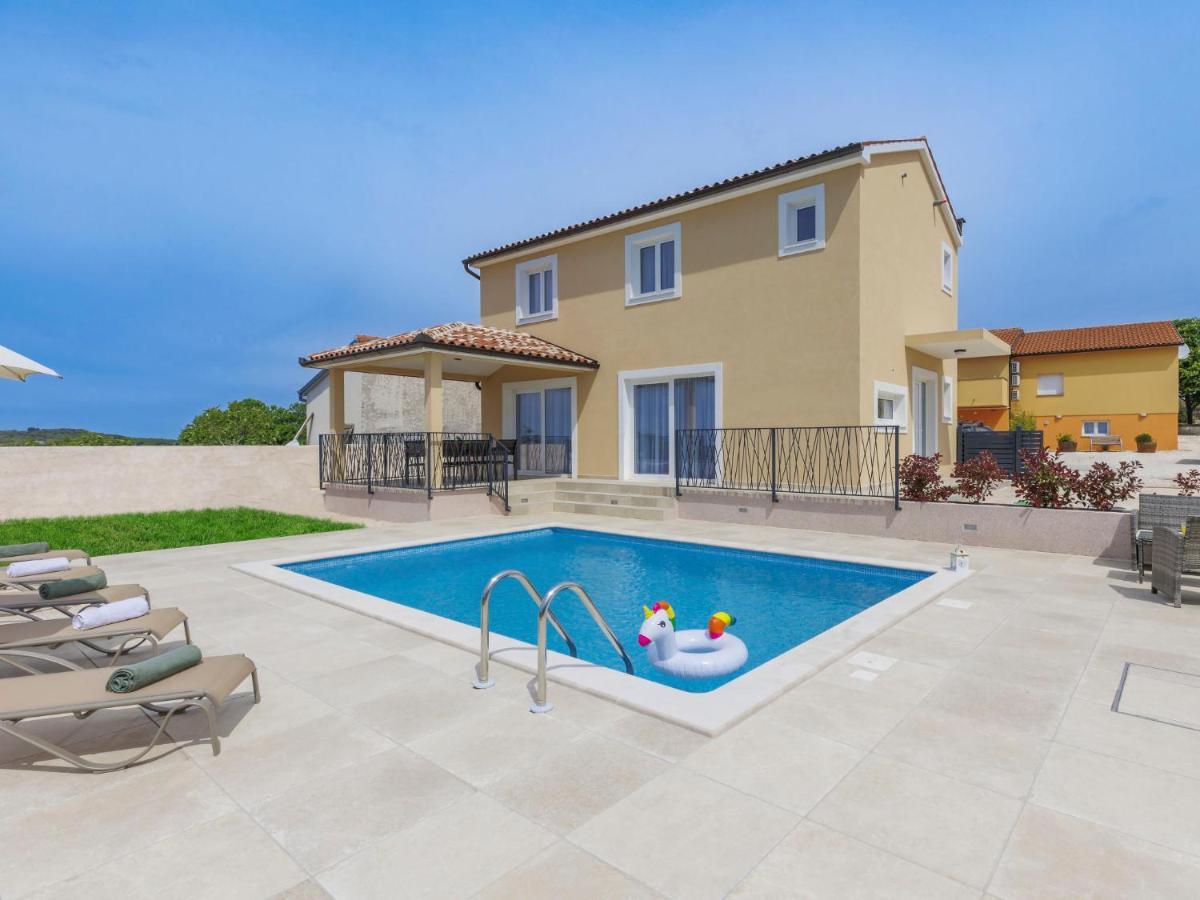 Holiday Home Villa Dora By Interhome พูลา ภายนอก รูปภาพ